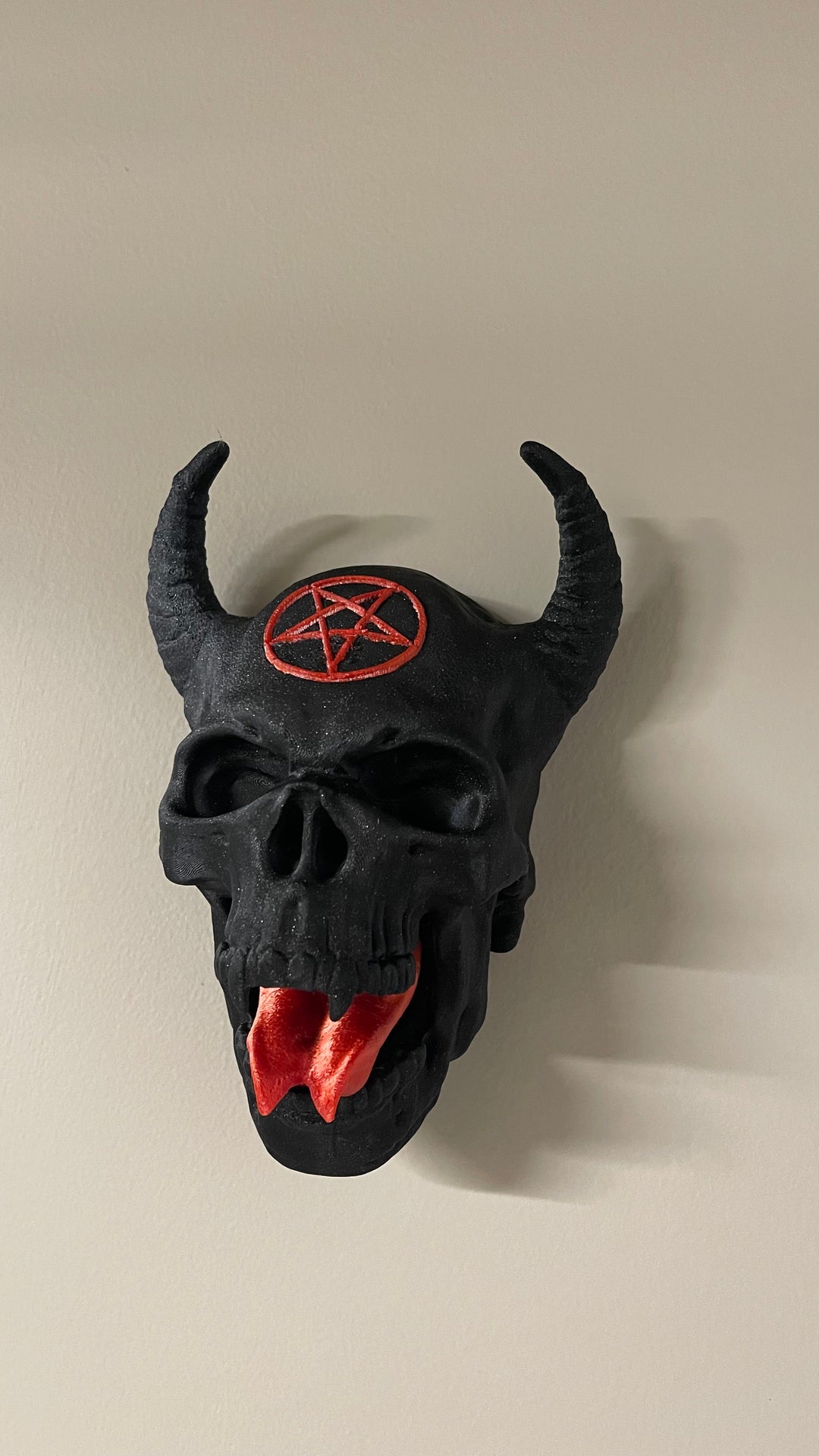 Devil Demon Skull Wall Hang Prop - Gothic Home Decor Wall Display Piece