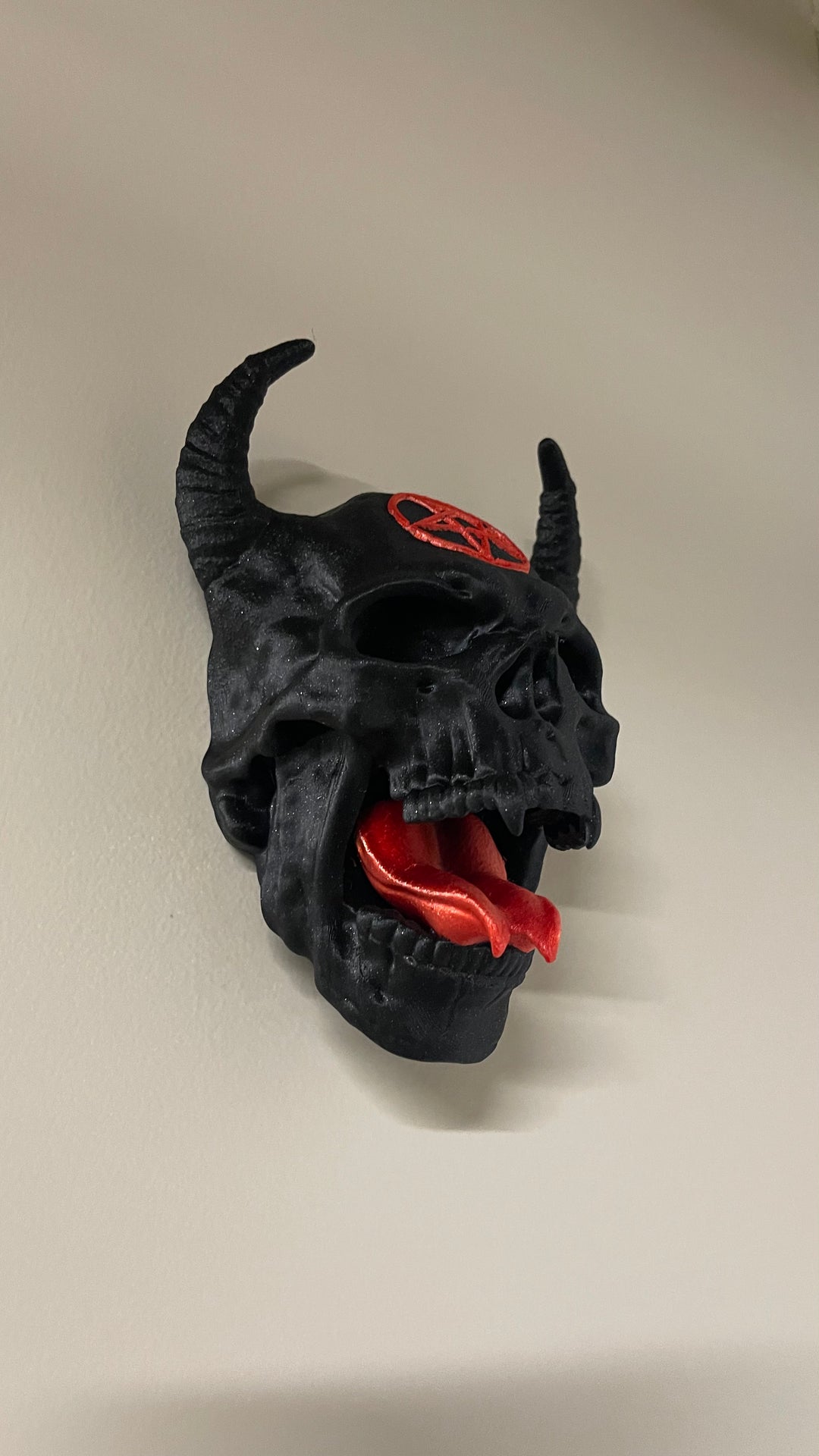 Devil Demon Skull Wall Hang Prop - Gothic Home Decor Wall Display Piece
