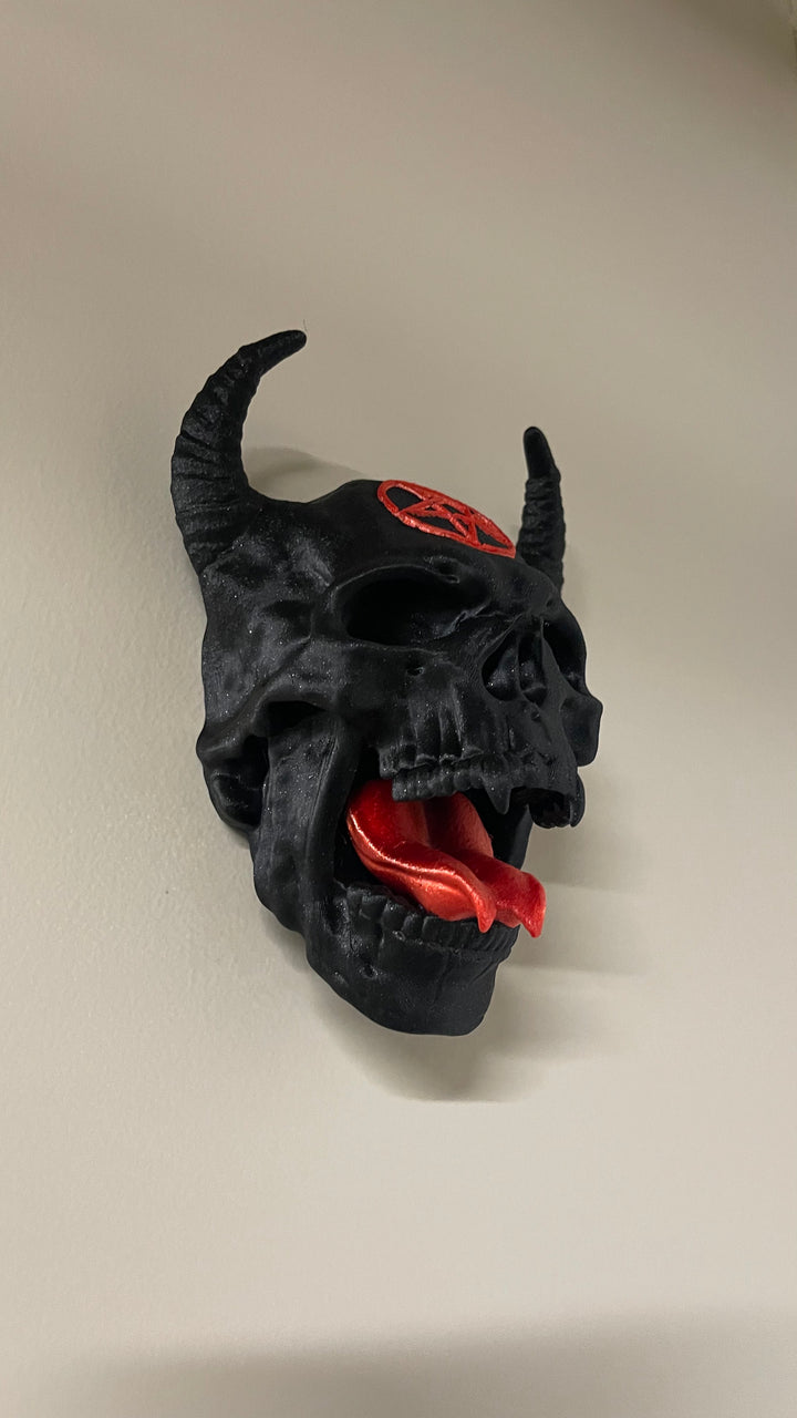 Devil Demon Skull Wall Hang Prop - Gothic Home Decor Wall Display Piece