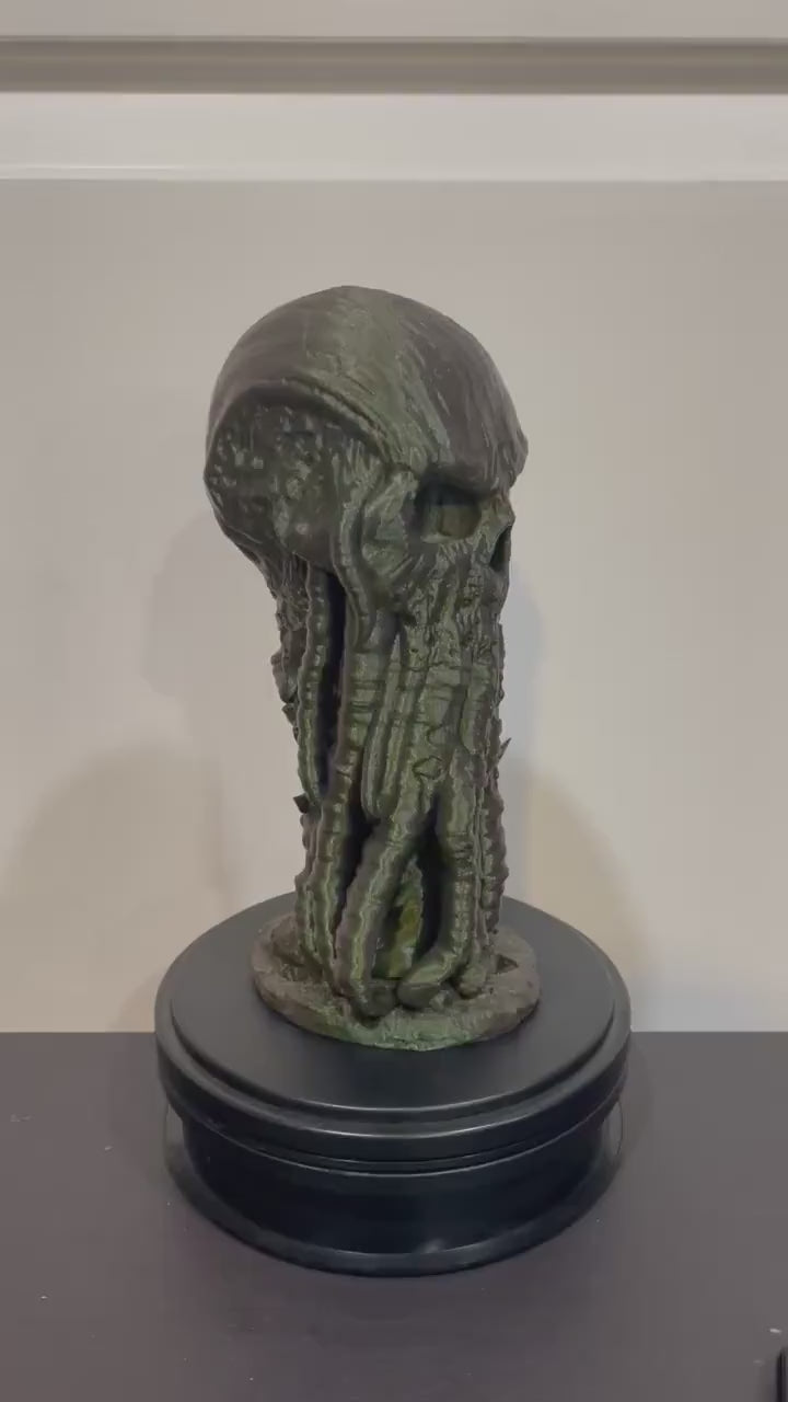 HP Lovecraft Cthulhu Skull